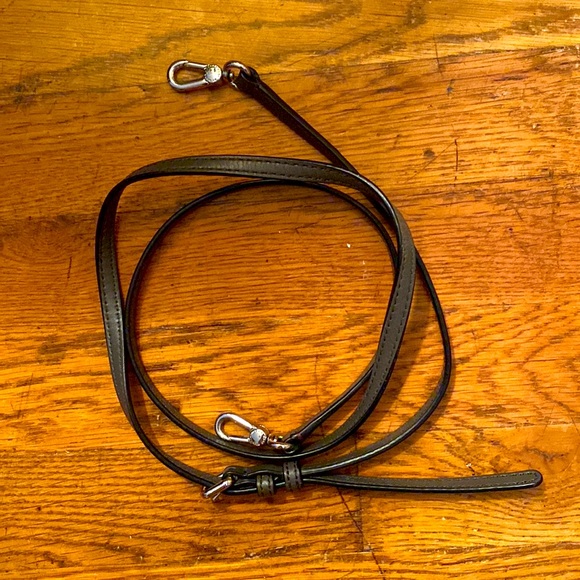 SOLD! Marc by Marc Jacob’s Gray Leather Cross Body Purse - Picture 2 of 9